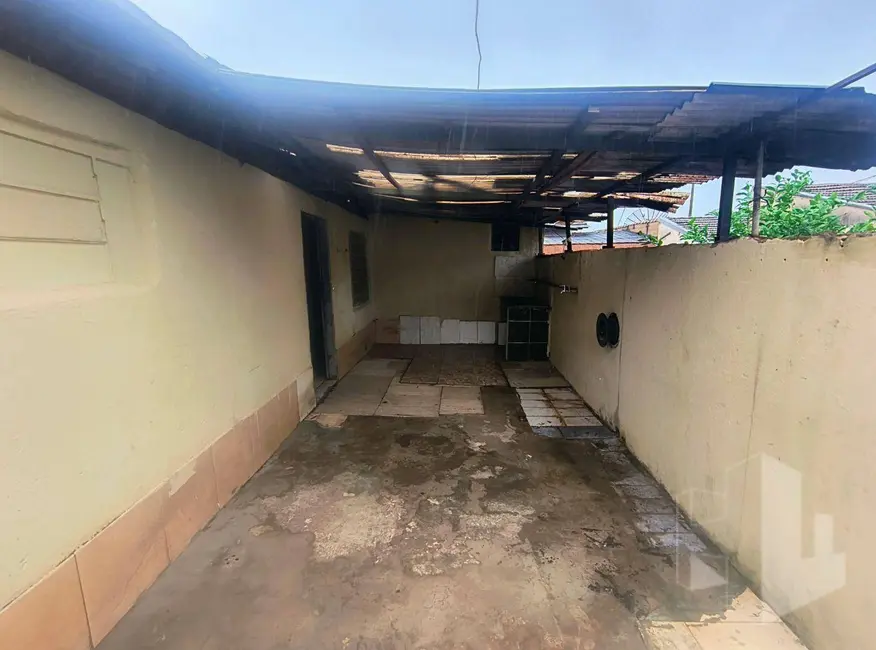 Foto 2 de Casa com 2 quartos para alugar, 100m2 em Distrito de Potunduva (Potunduva), Jau - SP