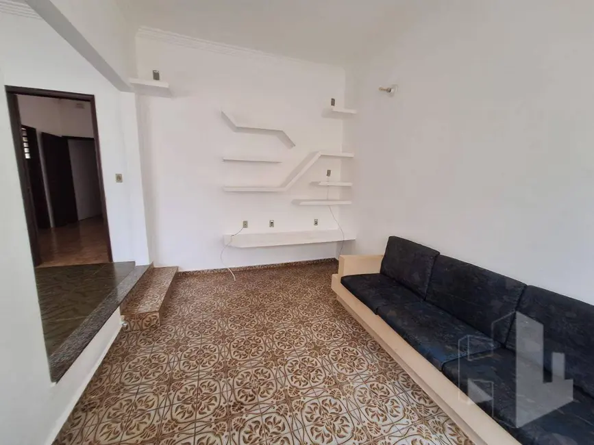 Foto 2 de Casa com 3 quartos à venda, 250m2 em Jardim Regina, Jau - SP