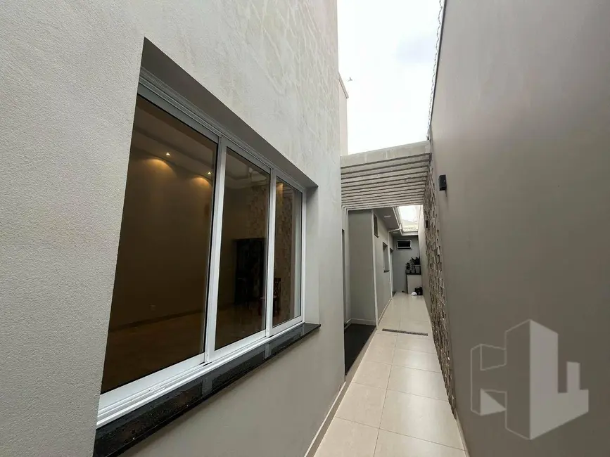 Foto 10 de Casa com 3 quartos à venda e para alugar, 342m2 em Jardim Maria Luiza I, Jau - SP