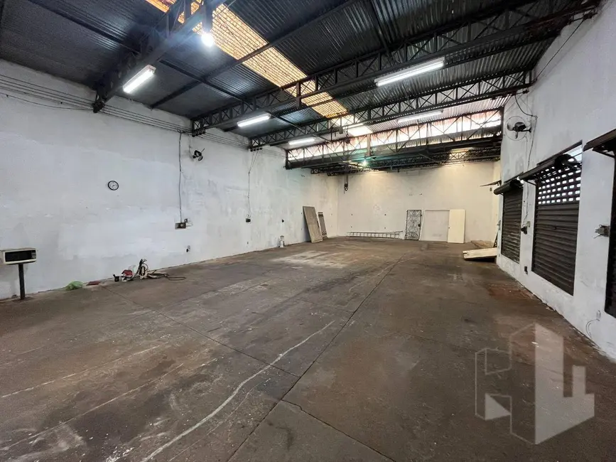 Foto 1 de Armazém / Galpão para alugar, 264m2 em Vila Paulista, Jau - SP