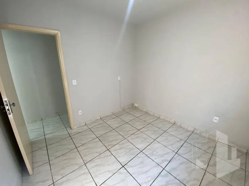 Foto 5 de Casa com 3 quartos para alugar, 125m2 em Jardim Santa Rosa, Jau - SP