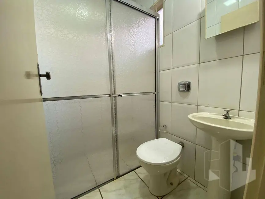 Foto 8 de Casa com 3 quartos para alugar, 125m2 em Jardim Santa Rosa, Jau - SP