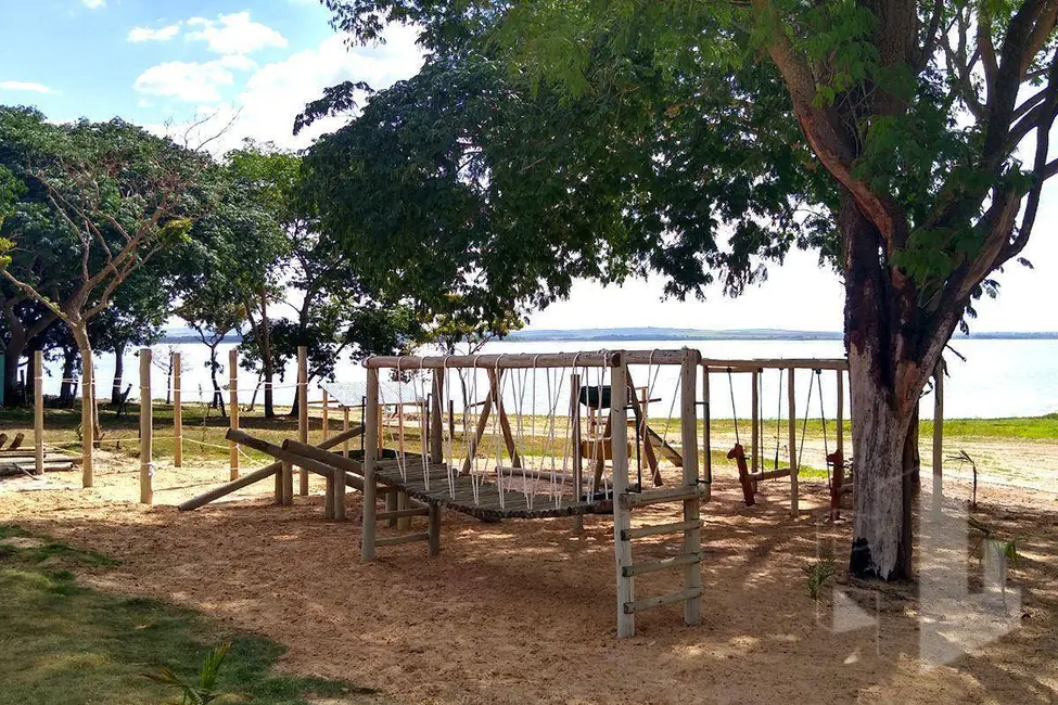 Foto 6 de Terreno / Lote à venda, 1000m2 em Mineiros Do Tiete - SP