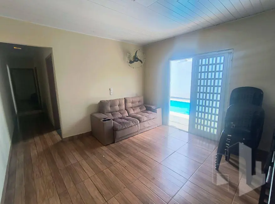 Casa com 2 quartos à venda, 200m2 em Jardim Itatiaia, Jau - SP - imagem 9 Foto 9 de Casa com 2 quartos à venda, 200m2 em Jardim Itatiaia, Jau - SP