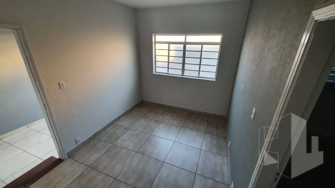 Foto 2 de Casa com 2 quartos à venda, 249m2 em Vila Industrial, Jau - SP