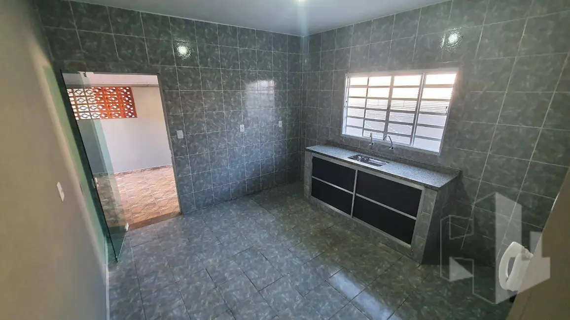 Foto 4 de Casa com 2 quartos à venda, 249m2 em Vila Industrial, Jau - SP