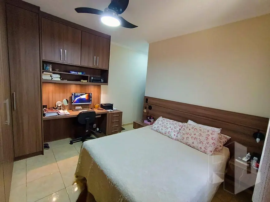 Foto 9 de Casa com 3 quartos à venda, 175m2 em Jardim Dona Emília, Jau - SP