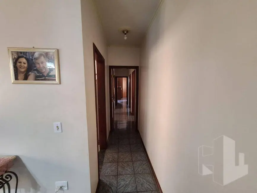 Foto 8 de Casa com 3 quartos à venda, 385m2 em Jardim Maria Luiza III, Jau - SP