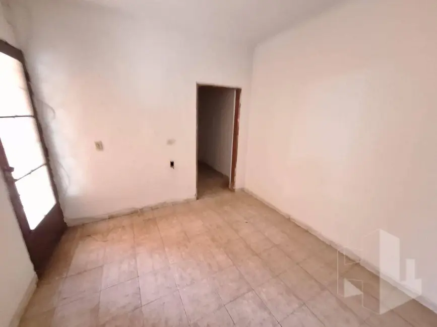 Foto 3 de Casa com 6 quartos à venda, 250m2 em Vila Nova Jaú, Jau - SP