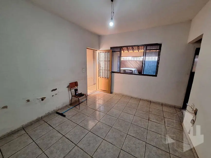 Foto 1 de Casa com 6 quartos à venda, 250m2 em Vila Nova Jaú, Jau - SP