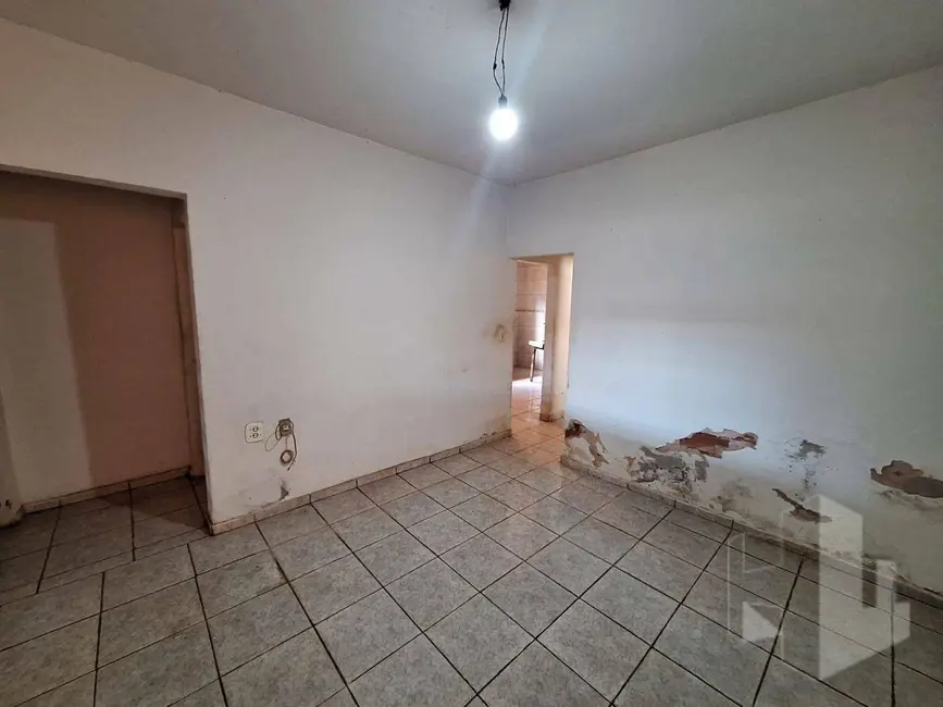 Foto 4 de Casa com 6 quartos à venda, 250m2 em Vila Nova Jaú, Jau - SP