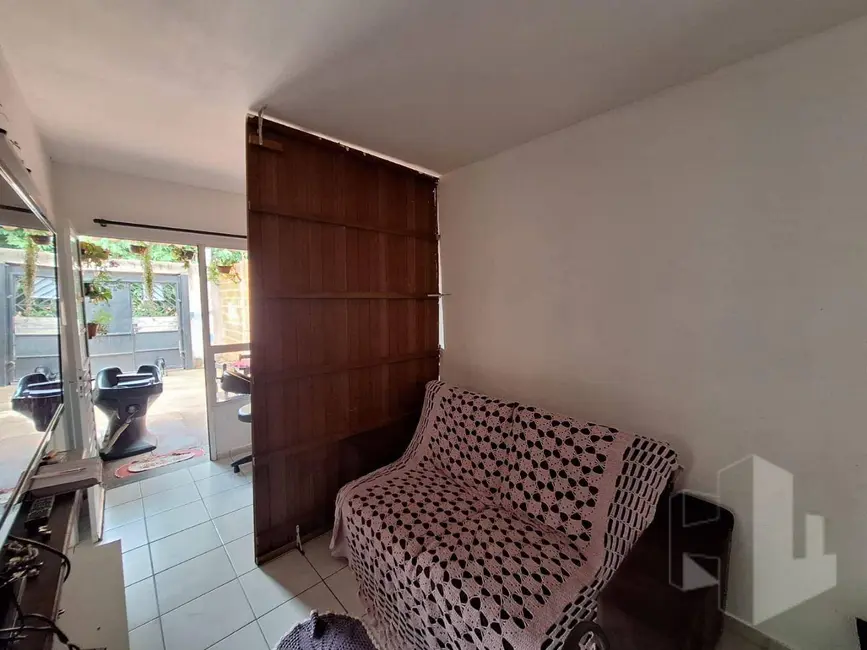 Foto 2 de Casa com 2 quartos à venda, 120m2 em Residencial Frei Galvão, Jau - SP