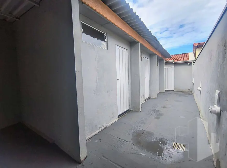 Foto 3 de Kitnet com 1 quarto para alugar, 20m2 em Jardim Pedro Ometto, Jau - SP