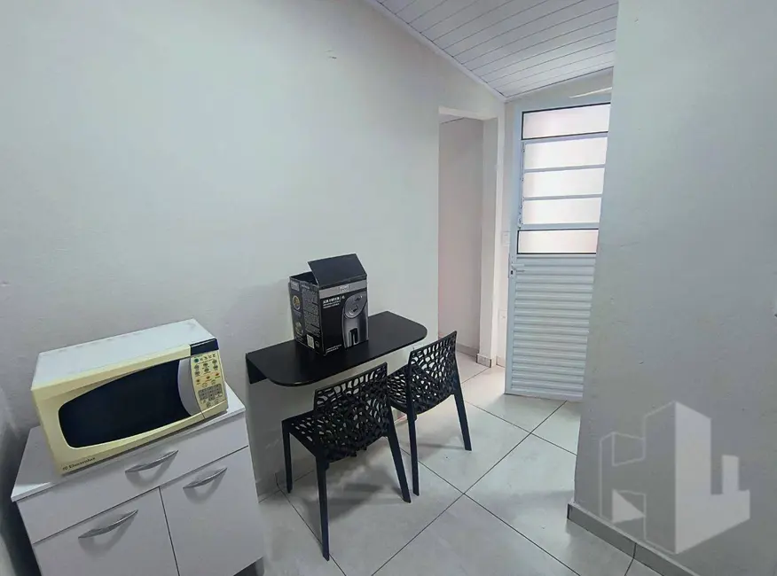 Foto 7 de Kitnet com 1 quarto para alugar, 20m2 em Jardim Pedro Ometto, Jau - SP