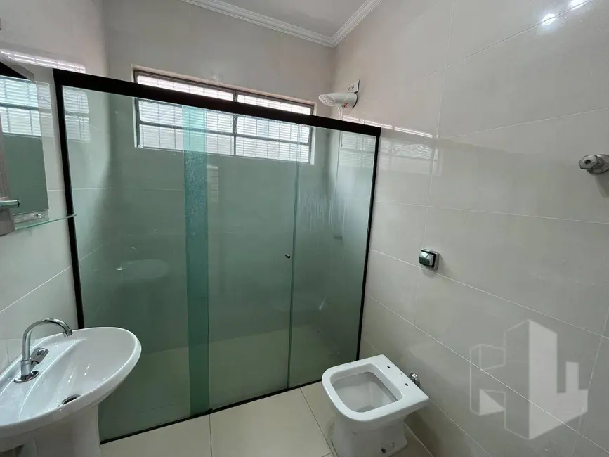 Foto 5 de Casa com 3 quartos à venda e para alugar, 300m2 em Jardim São Caetano, Jau - SP