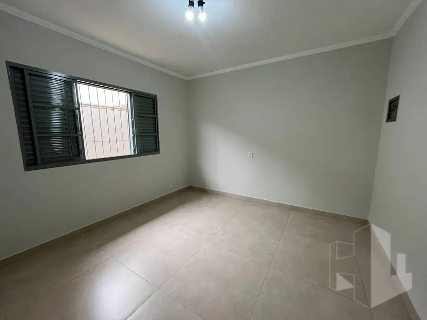 Foto 4 de Casa com 3 quartos à venda e para alugar, 300m2 em Jardim São Caetano, Jau - SP