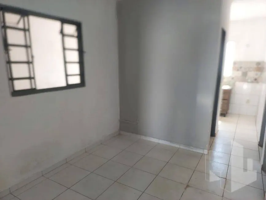 Foto 3 de Casa com 2 quartos à venda, 200m2 em Jardim Itatiaia, Jau - SP