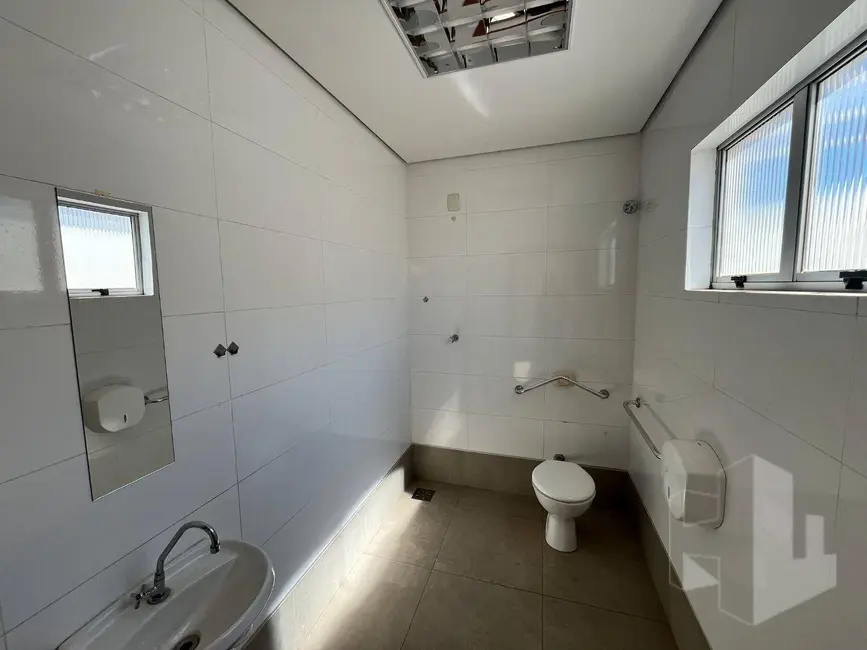 Foto 3 de Sala Comercial para alugar, 396m2 em Centro, Jau - SP