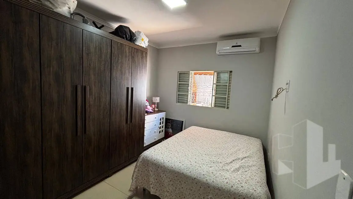 Foto 4 de Casa com 2 quartos à venda, 140m2 em Jardim Cila de Lúcio Bauab, Jau - SP