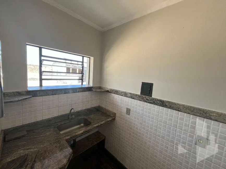 Foto 6 de Armazém / Galpão para alugar, 700m2 em Jardim Maria Cibele, Jau - SP