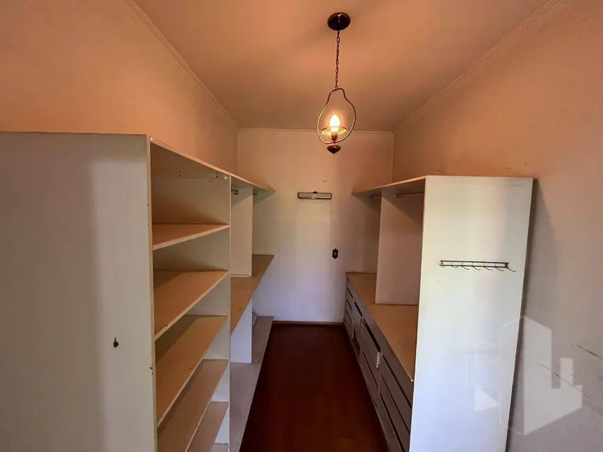 Foto 9 de Casa com 4 quartos para alugar, 360m2 em Vila Santa Maria, Jau - SP