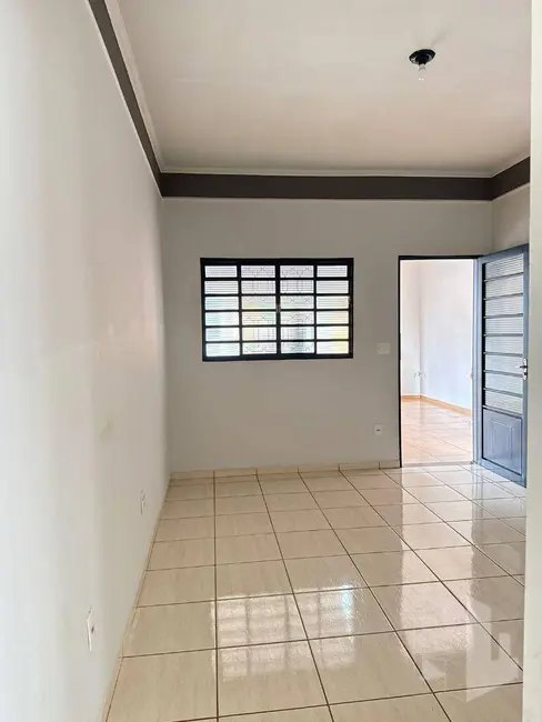 Foto 2 de Casa com 2 quartos à venda, 125m2 em Chácara Ferreira Dias, Jau - SP