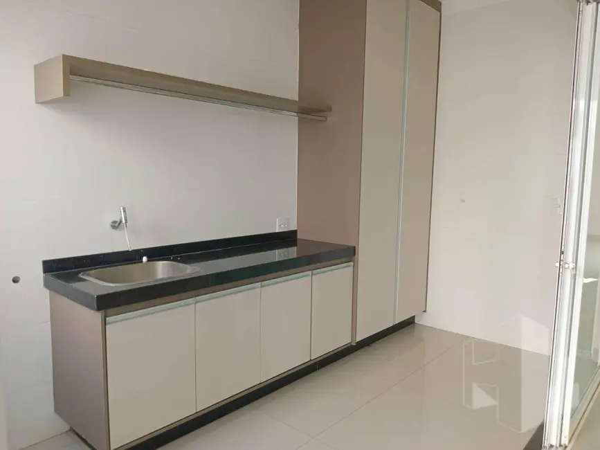 Foto 7 de Casa de Condomínio com 3 quartos à venda, 381m2 em Condomínio Flamboyant, Jau - SP