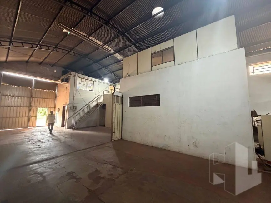 Armazém / Galpão à venda, 517m2 em 1ª Zona Industrial, Jau - SP - imagem 4 Foto 4 de Armazém / Galpão à venda, 517m2 em 1ª Zona Industrial, Jau - SP