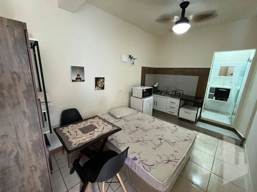 Foto 1 de Kitnet com 1 quarto para alugar, 10m2 em Centro, Jau - SP