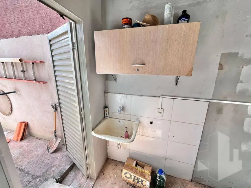 Foto 9 de Casa com 2 quartos para alugar, 175m2 em Jardim Bela Vista, Jau - SP