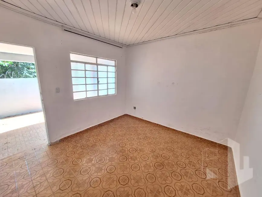 Foto 2 de Casa com 2 quartos à venda, 180m2 em Jardim Netinho Prado, Jau - SP
