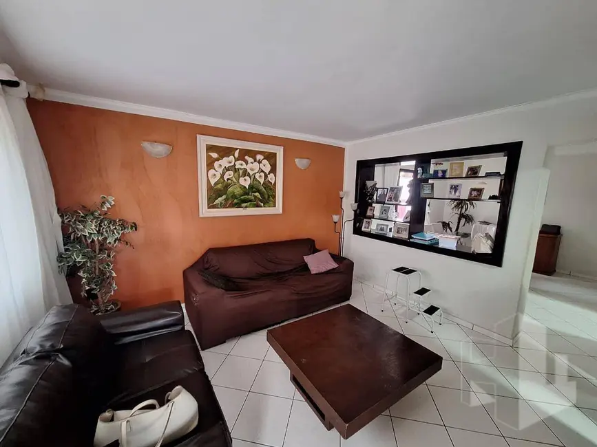 Foto 2 de Casa com 2 quartos à venda, 219m2 em Jardim Jorge Atalla, Jau - SP