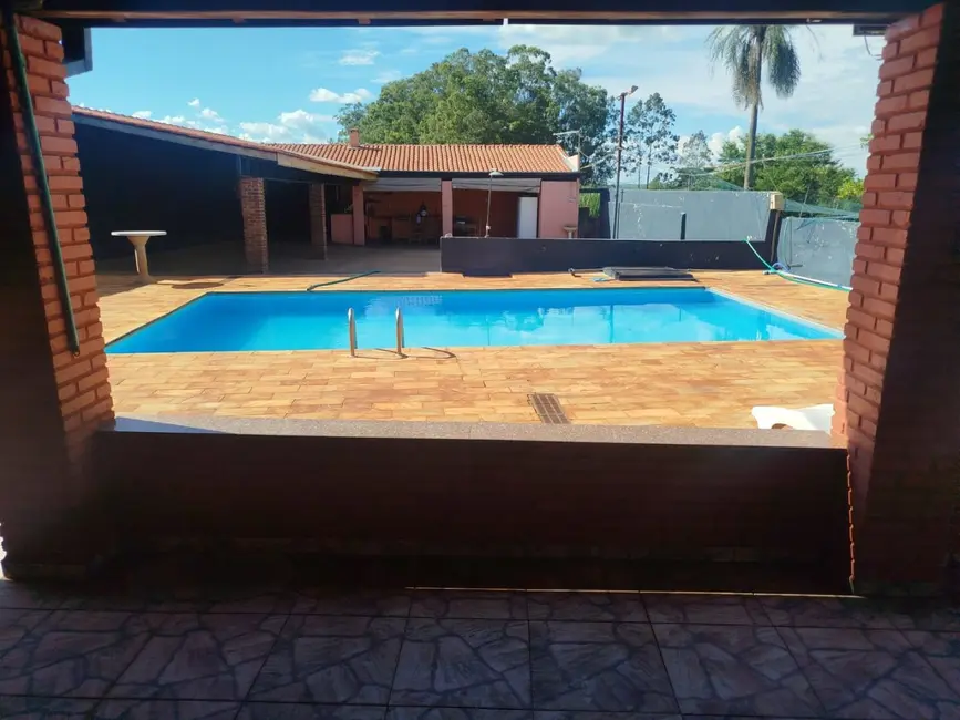 Foto 3 de Casa com 3 quartos para alugar, 2000m2 em Vila Industrial, Jau - SP