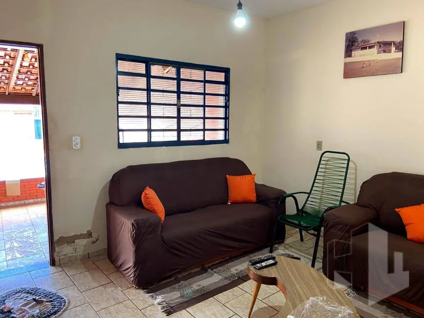 Foto 4 de Casa com 3 quartos para alugar, 2000m2 em Vila Industrial, Jau - SP