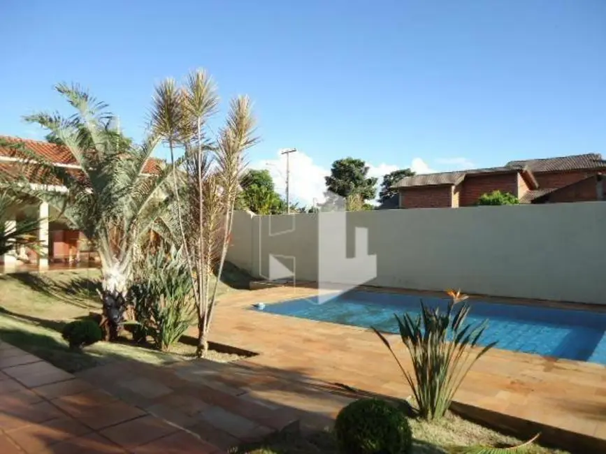 Foto 3 de Casa de Condomínio com 3 quartos à venda, 1000m2 em Jau - SP