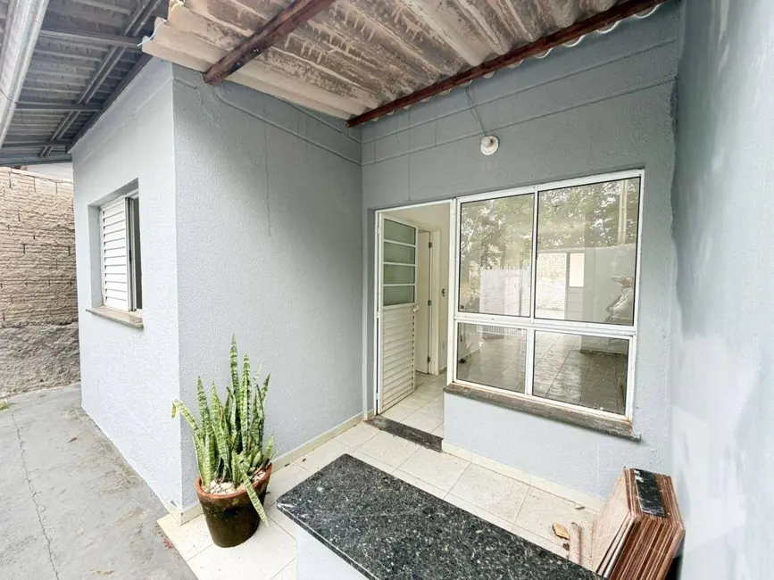 Foto 2 de Casa com 2 quartos à venda, 140m2 em Jau - SP