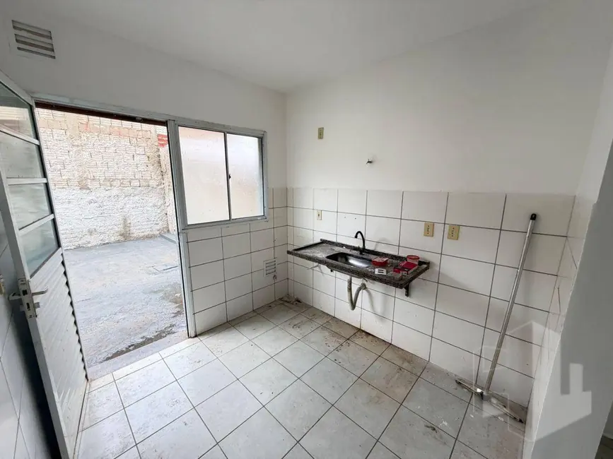 Foto 4 de Casa com 2 quartos à venda, 140m2 em Jau - SP