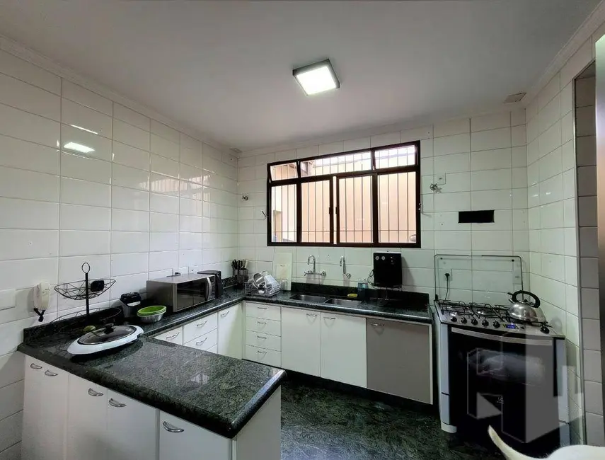 Foto 5 de Casa com 3 quartos para alugar, 278m2 em Jardim Continental, Jau - SP