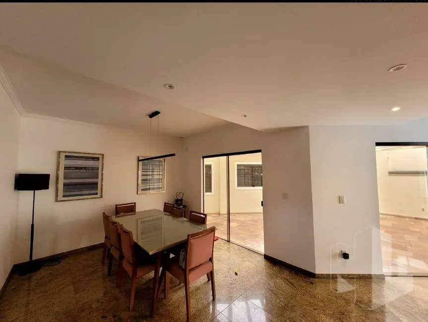 Foto 2 de Casa com 3 quartos para alugar, 278m2 em Jardim Continental, Jau - SP