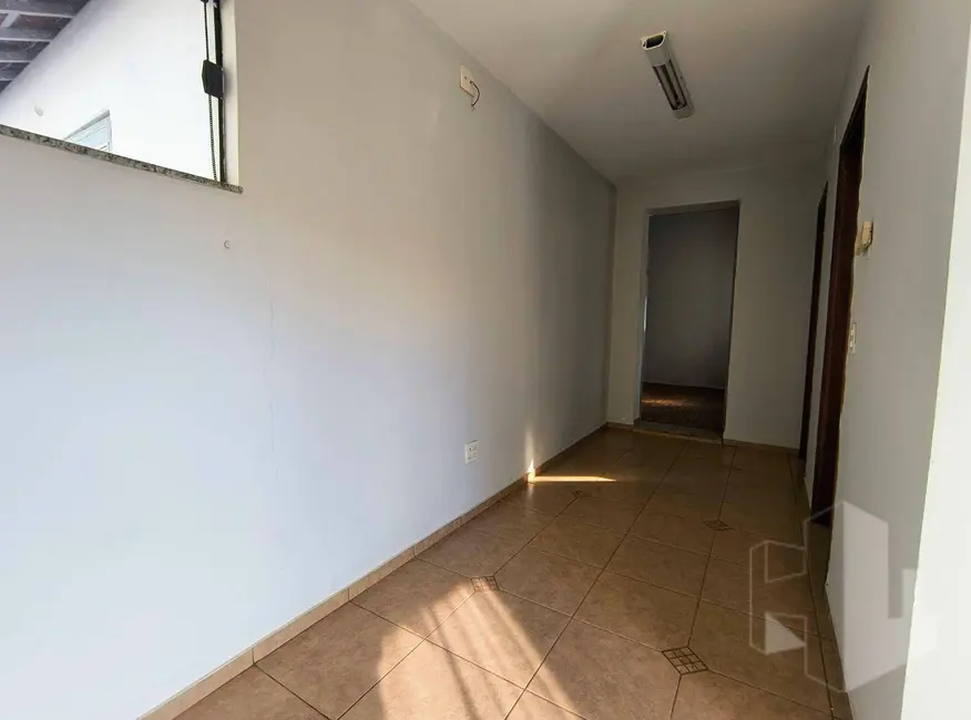 Foto 2 de Sala Comercial à venda, 253m2 em Chácara Braz Miraglia, Jau - SP