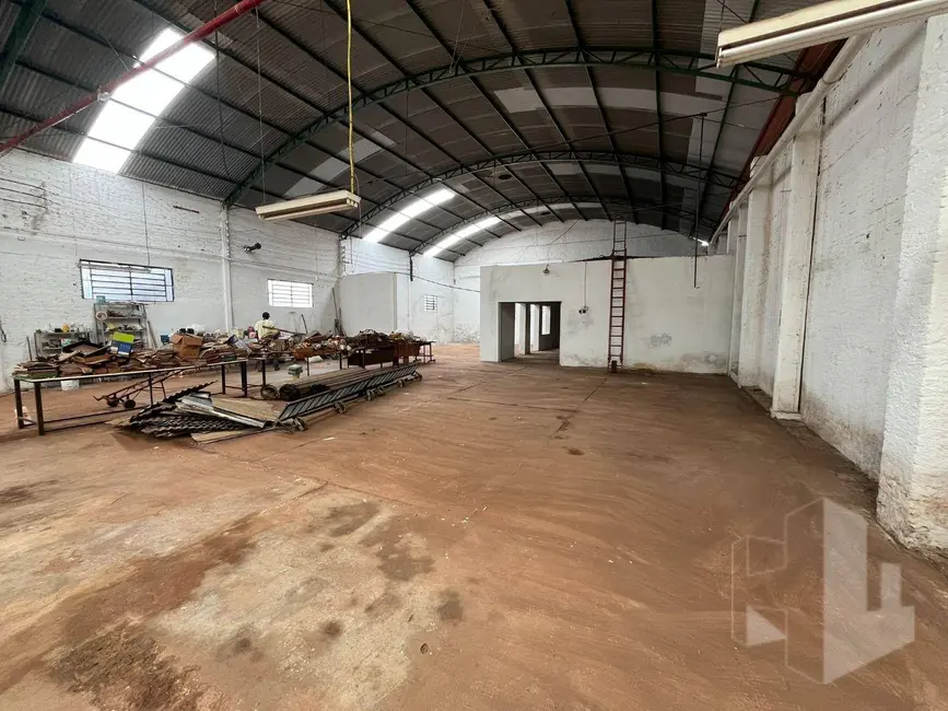 Foto 5 de Armazém / Galpão para alugar, 1000m2 em Centro, Jau - SP