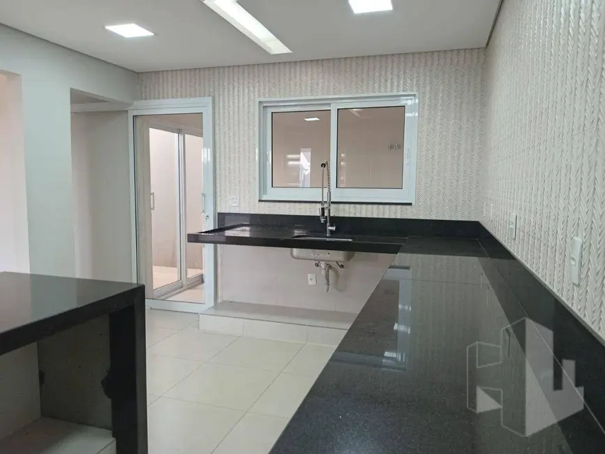 Foto 9 de Casa com 3 quartos à venda, 345m2 em Condomínio Flamboyant, Jau - SP