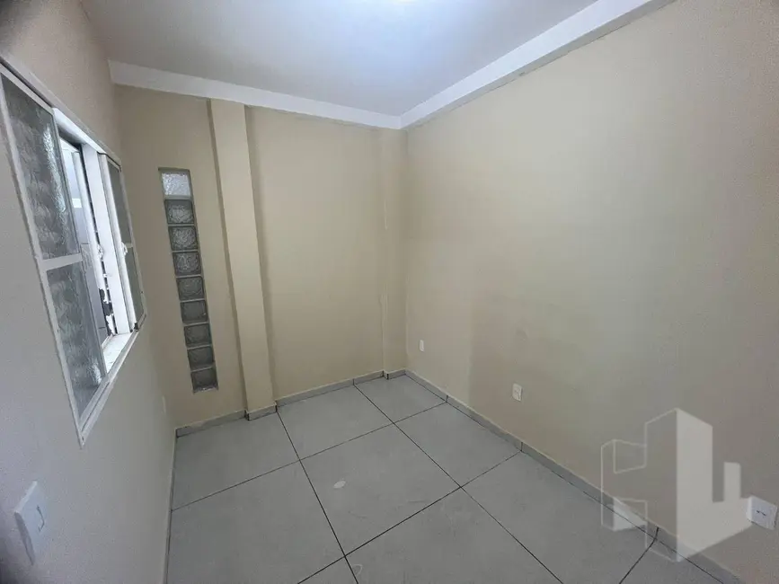 Foto 3 de Kitnet com 1 quarto para alugar, 10m2 em Jardim Ibirapuera, Jau - SP