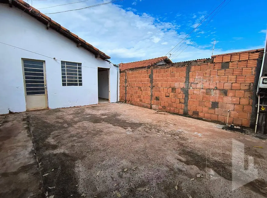Foto 2 de Casa com 1 quarto para alugar, 140m2 em Jardim Santo Onofre, Jau - SP