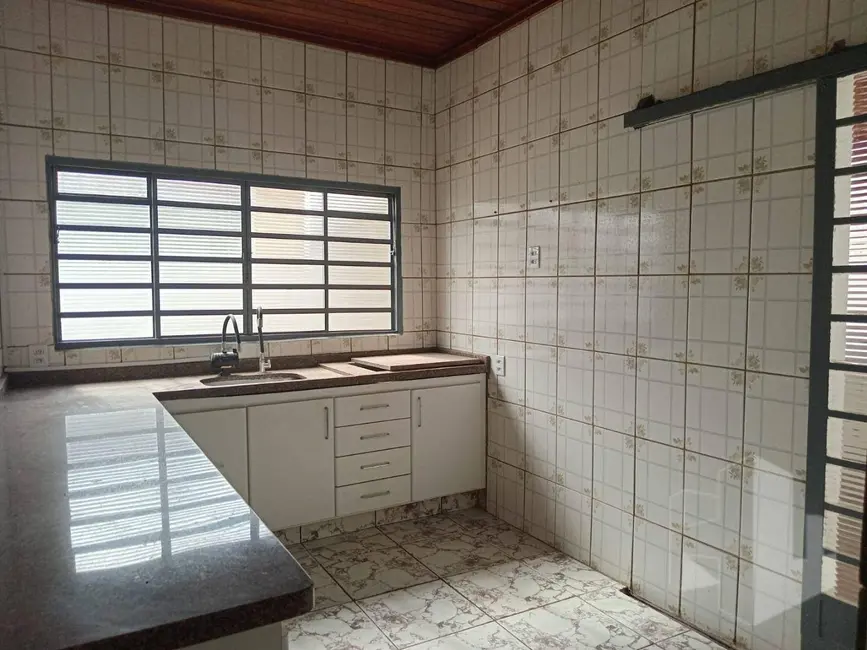 Foto 8 de Casa com 4 quartos à venda, 250m2 em Vila Nova Jaú, Jau - SP
