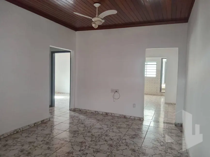 Foto 2 de Casa com 4 quartos à venda, 250m2 em Vila Nova Jaú, Jau - SP