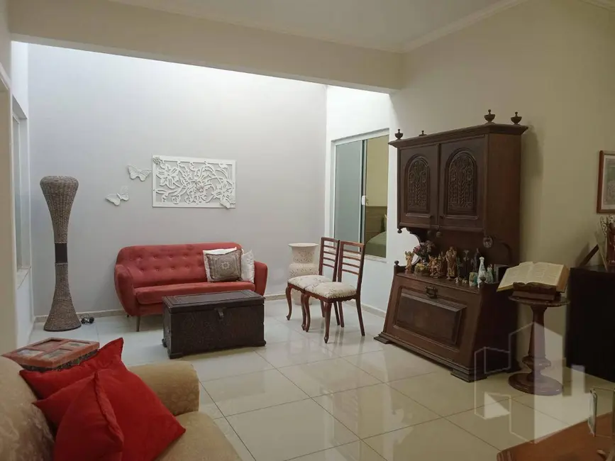 Foto 1 de Casa com 2 quartos à venda, 256m2 em Vila Hilst, Jau - SP