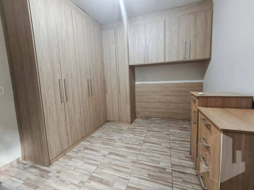 Foto 8 de Casa com 2 quartos para alugar, 230m2 em Vila São Judas Tadeu, Jau - SP
