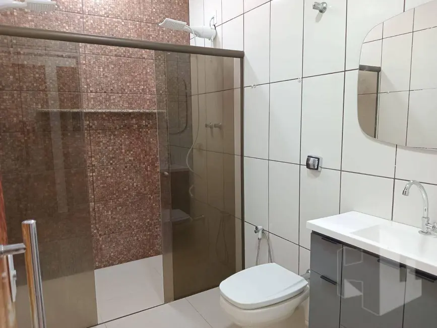 Casa com 2 quartos à venda, 200m2 em Jardim João Ballan II, Jau - SP - imagem 8 Foto 8 de Casa com 2 quartos à venda, 200m2 em Jardim João Ballan II, Jau - SP