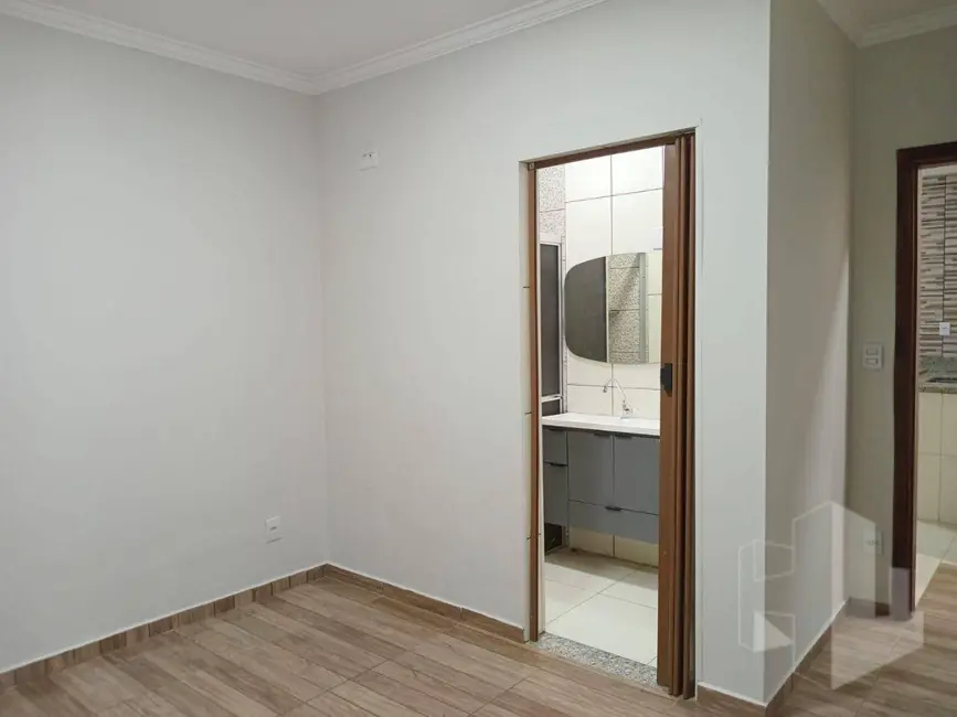Casa com 2 quartos à venda, 200m2 em Jardim João Ballan II, Jau - SP - imagem 6 Foto 6 de Casa com 2 quartos à venda, 200m2 em Jardim João Ballan II, Jau - SP